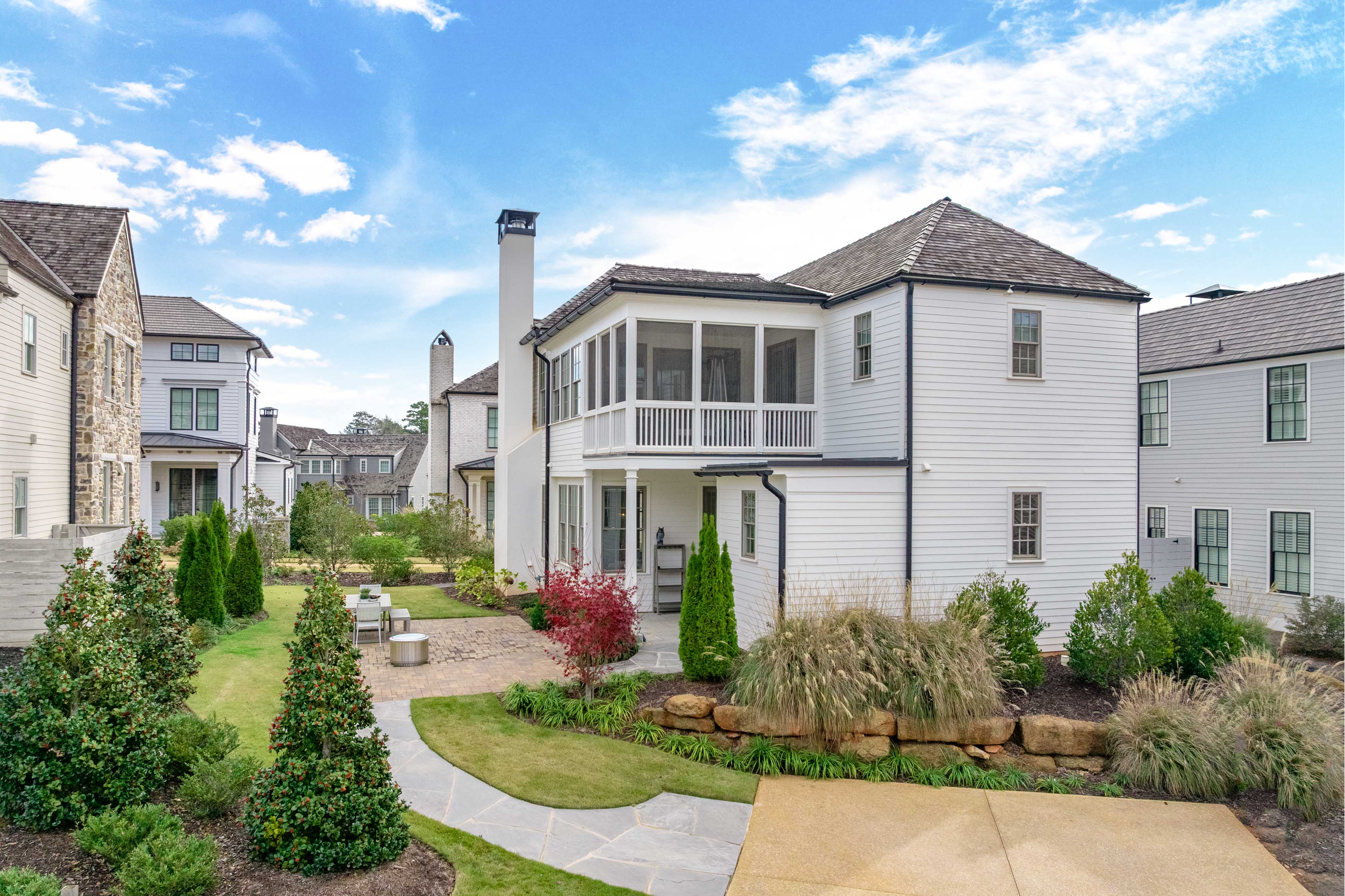 1051 West Rock Loop image 2